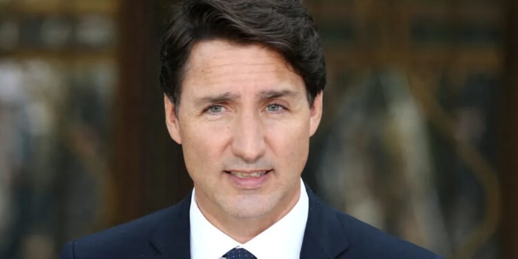 Katy Perry Hard-Launches Relationship With Justin Trudeau