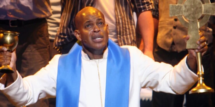 REPORT: Police Find Grammy-Nominated Singer Jubilant Sykes Allegedly Stabbed To Death, Arrest Son In Home