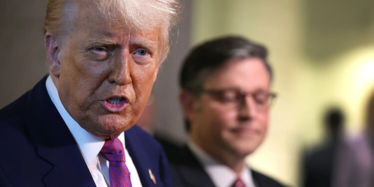 Poll: Most Catholic voters support Trump, deportations despite bishops’ concern