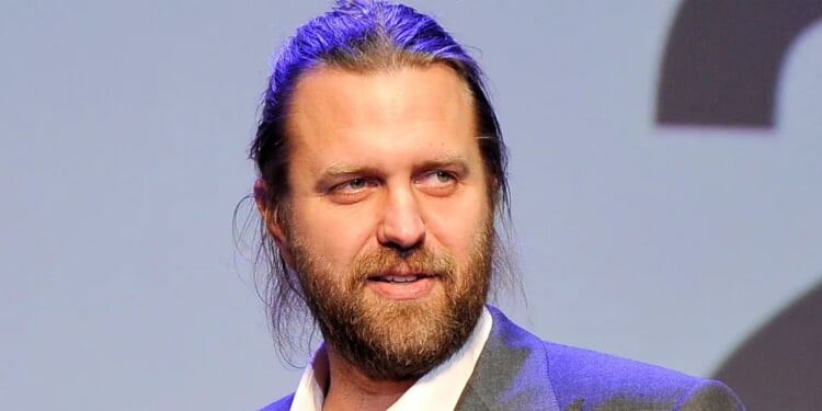 Jury Convicts ’47 Ronin’ Director Of Stealing Millions Meant For Sci-Fi Show