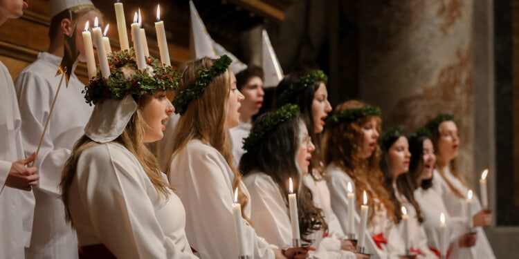 Swedish choir honors St. Lucy with songs in St. Peter’s Basilica
