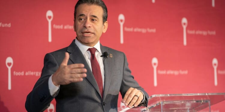 'Unacceptable': Republicans frustrated with FDA chief Makary's lack of answers on abortion pill