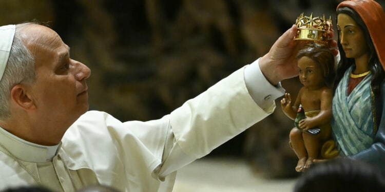 Some Protestant scholars welcome Vatican document clarifying Marian titles