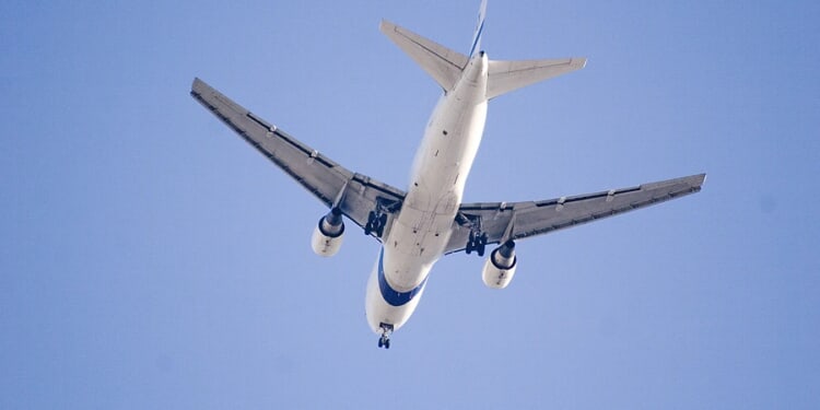 United Airlines settles suit over flight attendant’s expression of Catholic beliefs