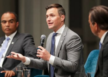 Struggling American Workers Call ‘Bullsh*t’ On Democrats’ Bid To Keep H1-B Tap Flowing 