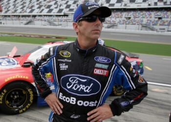 NASCAR Drivers, Fans, and North Carolinians Mourn the Tragic Deaths of Greg Biffle and His Family – Twitchy