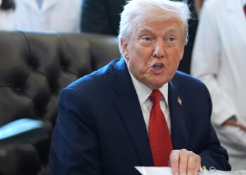 Trump gives fed workers two more days off for the Christmas holiday