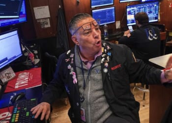 Stocks rise on Wall Street and pull toward weekly gains as AI stocks climb