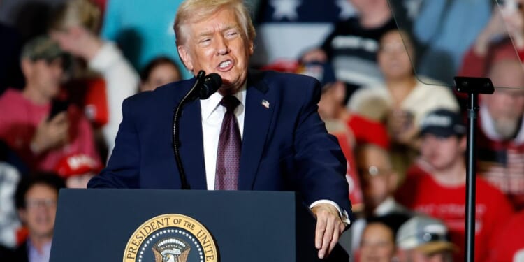 Trump touts economic gains to North Carolinians