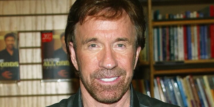 Chuck Norris Announces Death Of Ex-Wife Dianne Holechek