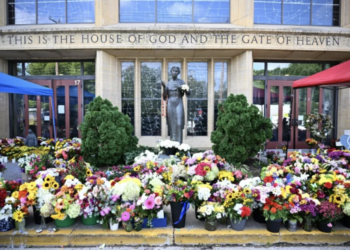 Archbishop performs rite of reparation at Annunciation Catholic Church after shooting