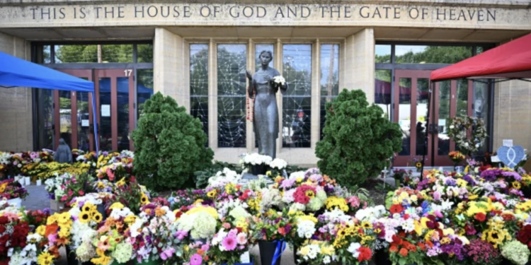 Archbishop performs rite of reparation at Annunciation Catholic Church after shooting