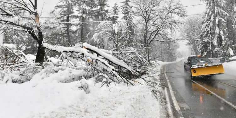 Authorities Issue Winter Storm Alert For Millions As Powerful Nor’easter Set To Blast East Coast With Snow, Ice