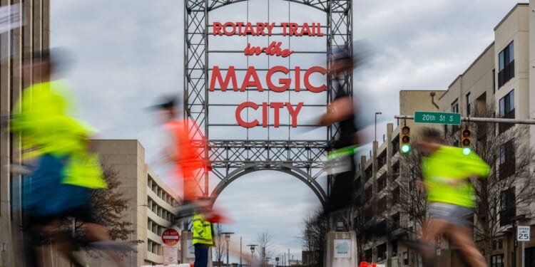 Beloved Alabama Sports Reporter’s Death Sparks Murder-Suicide Investigation [WATCH]