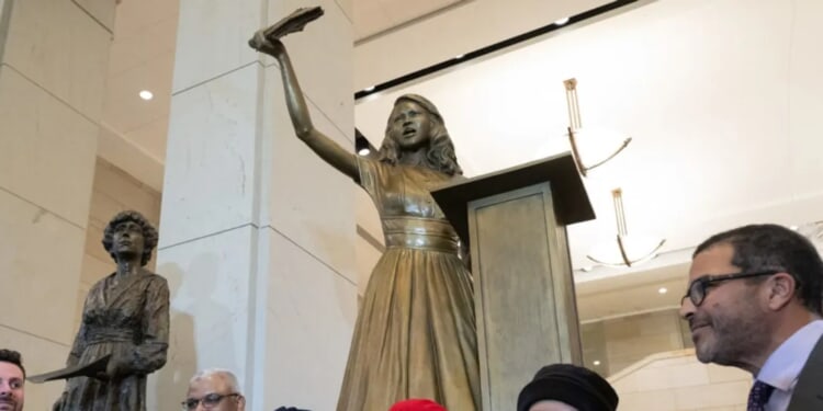 Congress Finally Reveals Replacement For Robert E. Lee Statue — And Everyone Is Confused