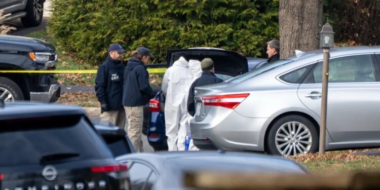 Court Docs Reveal How Feds Zeroed In On Jan. 6 Pipe Bomb Suspect