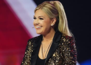 Crowd Goes Wild for Erika Kirk [WATCH]