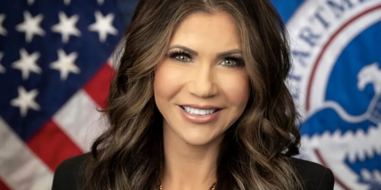 DHS Offers Big Cash Deal to Help Illegal Aliens Get Home for the Holidays [WATCH]