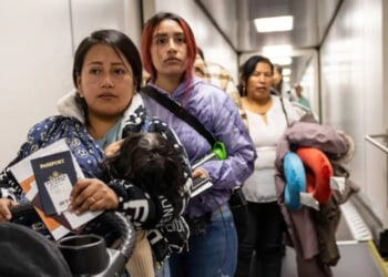 DUKE: Feds Offer Illegals $3,000 Christmas Bonus To Self-Deport — And They’re Taking It