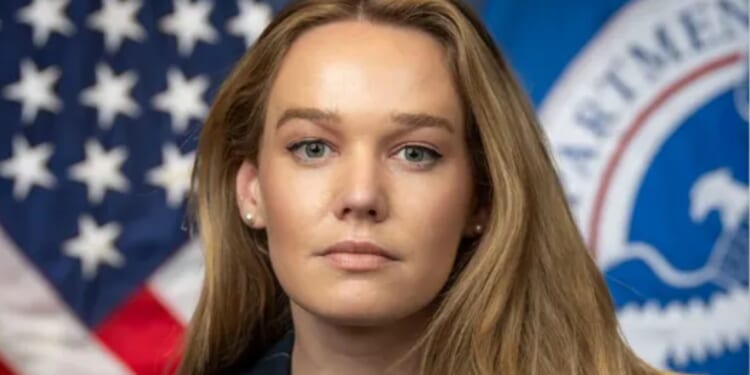 Dem Rep's 'I Was Pepper Sprayed by ICE' Story Ets Debunked in Record Time [WATCH]