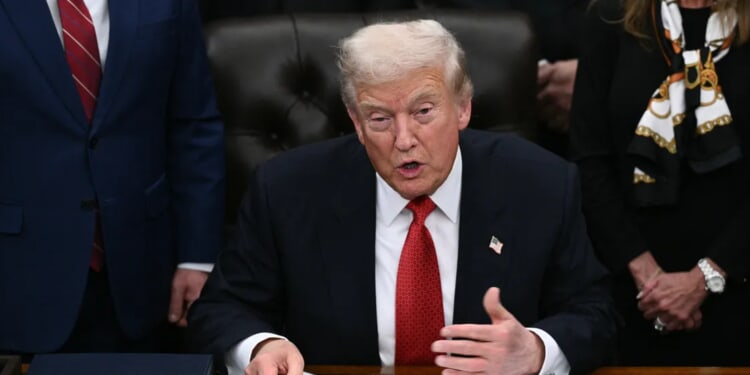 EXCLUSIVE: Pro-Trump Group Wades Into GOP Battle Over AI Regulation