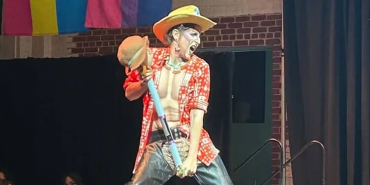 Elite Liberal Arts College Subjects Freshmen To Mandatory Graphic Sex Show