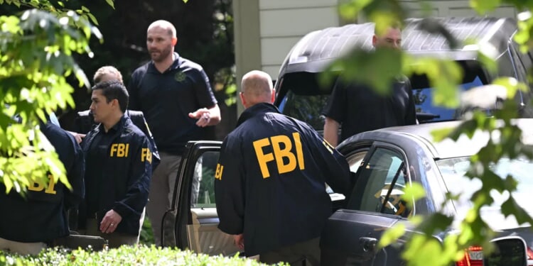 Fake Heiress Steals Nearly $30 Million In Fraud Scheme Using Defunct Aircraft Firm, Feds Say