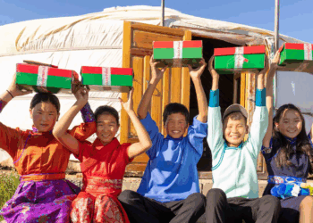 Global: Operation Christmas Child reaches millions