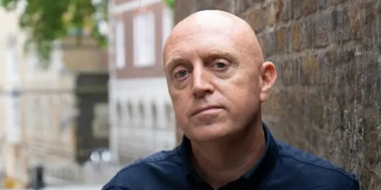 Inside a Crisis: A Former Major Crime Detective Explains Why Organisations Get It Wrong