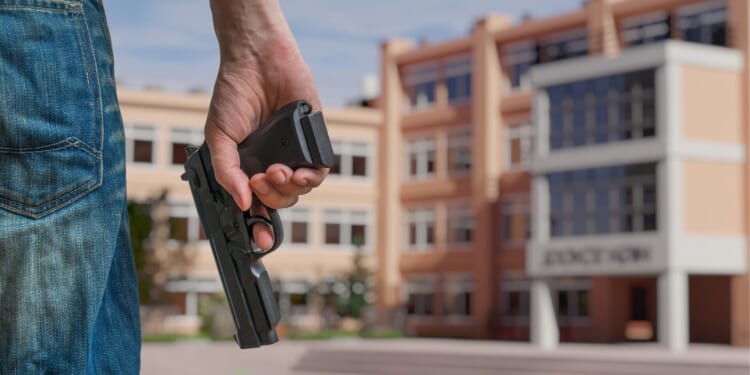 Kentucky State Dorm Shooting Leaves One Dead; Suspect Is a Student’s Parent [WATCH]