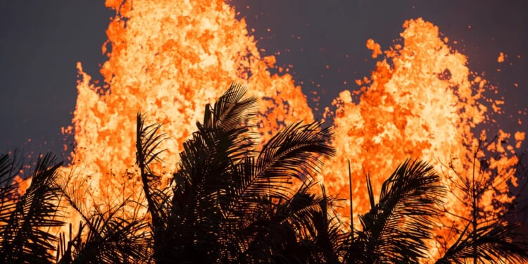 Live Camera Captures Its Own Death As Kīlauea Volcano Eruption Shoots Lava Into Air In Hawaii