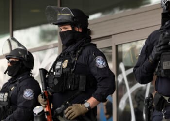 Los Angeles Democrats Vote to Help Bad Actors Be Able to Dox Federal Agents [WATCH]