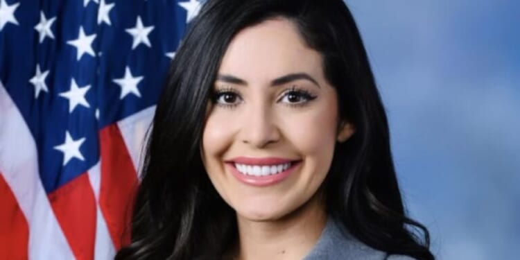 Luna Drops Bombshell Numbers Tying Congress Members to Big Pharma, Vanguard, and BlackRock [WATCH]