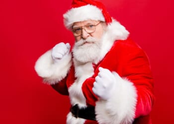 Massive Street Brawl Breaks Out During Christmas Festivities in Nantucket [WATCH]