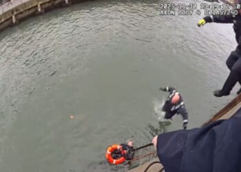NYPD Cops Jump Into Freezing East River to Save 67-Year-Old Man [WATCH]