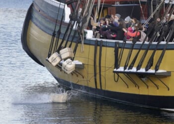 Progressives to Dump Little Blocks of Water Into a Big Body of Water to Protest ICE – Twitchy