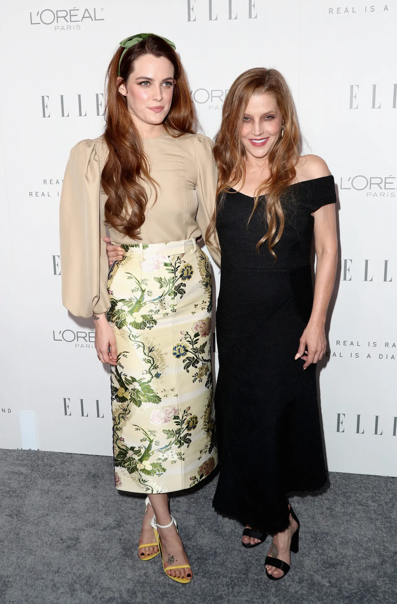 LOS ANGELES, CA - OCTOBER 16: Riley Keough (L) and Lisa Marie Presley attend ELLE's 24th Annual Women in Hollywood Celebration at Four Seasons Hotel Los Angeles at Beverly Hills on October 16, 2017 in Los Angeles, California. (Photo by Frederick M. Brown/Getty Images)