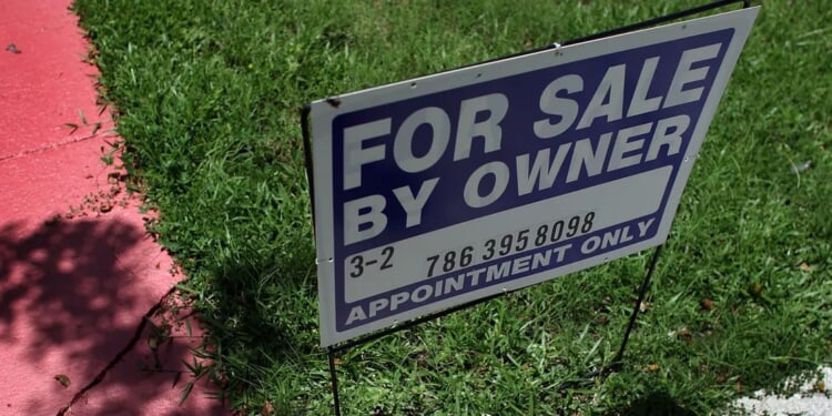 SCOTT GARRETT: Trump’s 50-Year Mortgage Plan Beats Bernie’s Big-Government Credit Crackdown