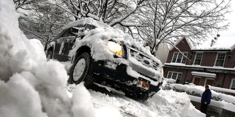 Storm Packing Snow, Ice To Sneak Into Northeast Christmas Night
