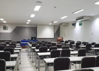 Teacher resigns after Texas tech restricts advancement of progressive race and gender garbage