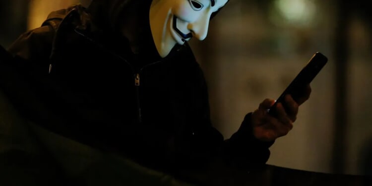 US Firm Catches Communist Infiltrator Red-Handed