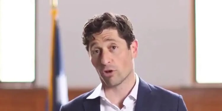 Watch As Jacob Frey Attempts To Speak Somali During Resurfaced Video