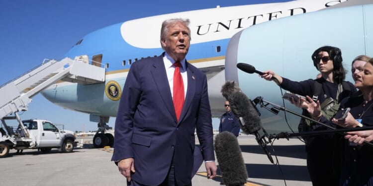 White House takes control of press pool from correspondents association under Trump second term