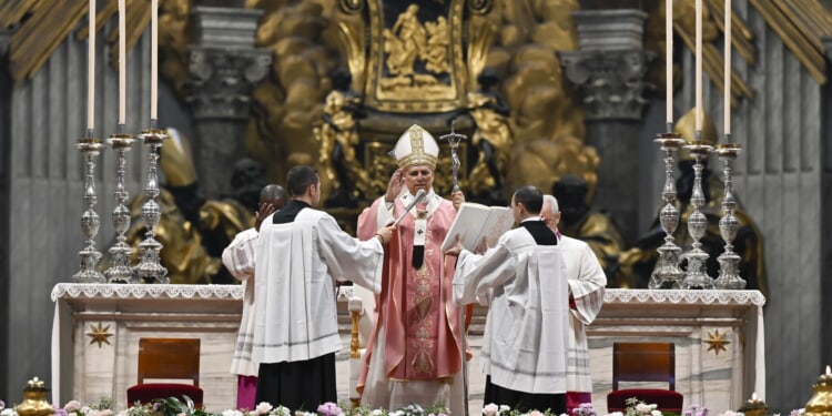 With special permission, prisoners travel to Rome for the jubilee