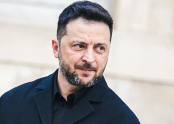 Zelenskyy Goes To Berlin To Tell US Envoys What He Expects From Peace Deal