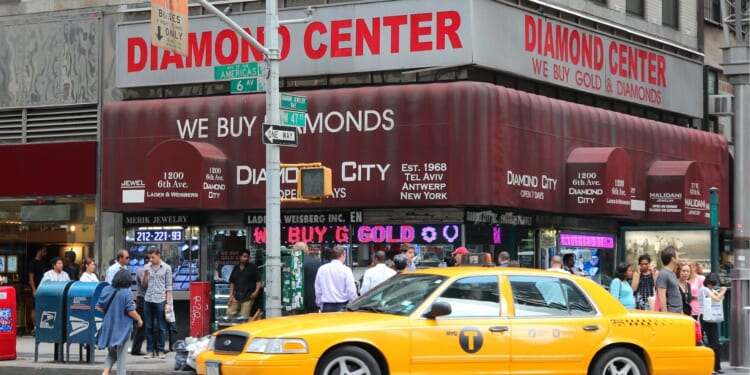 NYC Jewelry World Erupts as Viral Brawl Lands Jewelers in Handcuffs [WATCH]