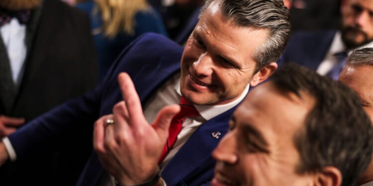 Pete Hegseth Takes CBS News Anchor to School on Difference Between Iraq and Venezuela [WATCH]