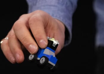 Lego to release new 'smart' sets that react to user input with sounds and lights
