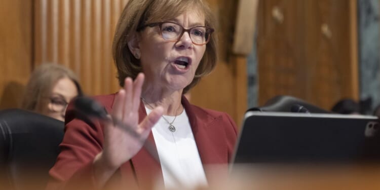 Tina Smith accuses Trump administration of 'cover up' in ICE shooting