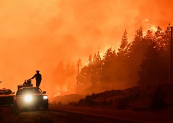 Wildfires in south Argentina rip through nearly 12,000 hectares of forest, threatening communities